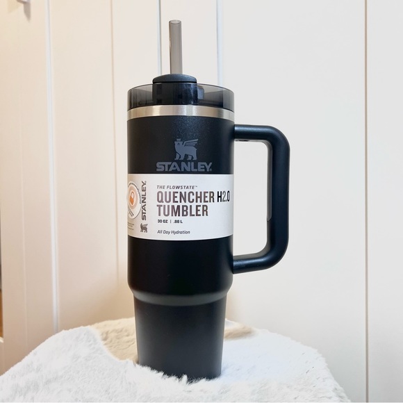 Stanley Tumbler Black - Picture 1 of 3